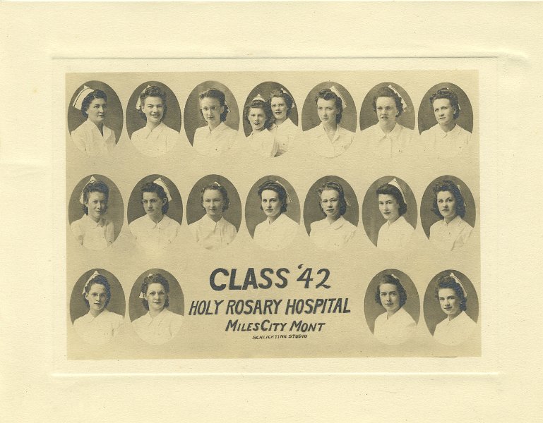 1942_045NurseSchoolClassPhoto.jpg