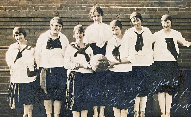 Helen-1918.jpg - Helen Kaiser (3rd from left), 1918, Bismarck girls Basketball team