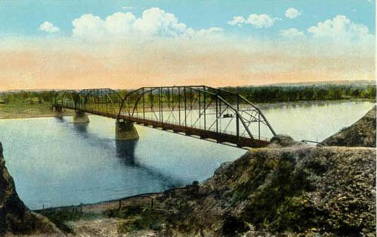 image022.jpg - Yellowstone River bridge near Miles City