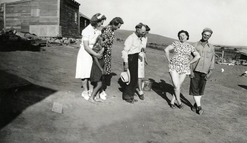 image__002.jpg - Laura shows off to the Jorgensons and others, 1931