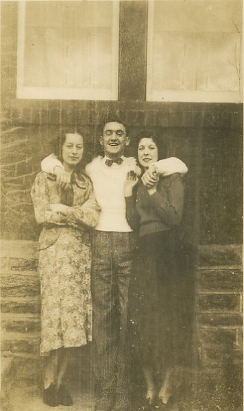 1938prints010.jpg - 1938. Stamp on reverse ""Home Studio / Linwood, PA