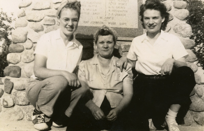 1941prints002.jpg - 1941. Aunt Pat, Tanta, Mom. Tanta's name was Laura Isabel (nee Kaiser) Zeltinger. Her parents were Charles and Victoria (nee Westerstrom) Kaiser. - DJM Jr