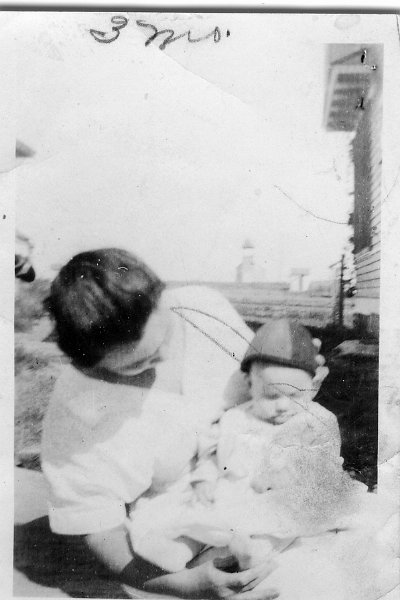 500927.jpg - 1921 Dorothy at 3 months