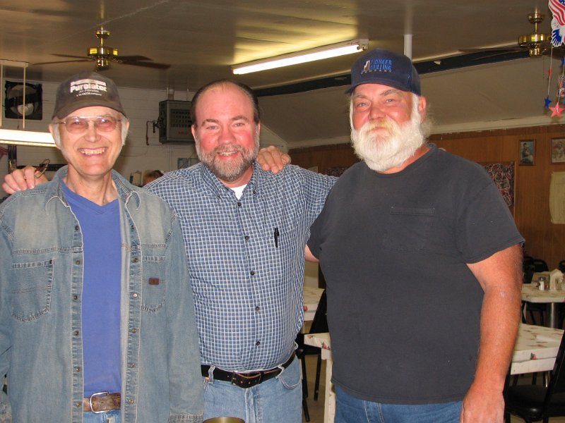 Dave0236.jpg - 2006 Zeltinger mini-family reunion; Gerald (Bert) Z., Dave Maloney, Jack Z.