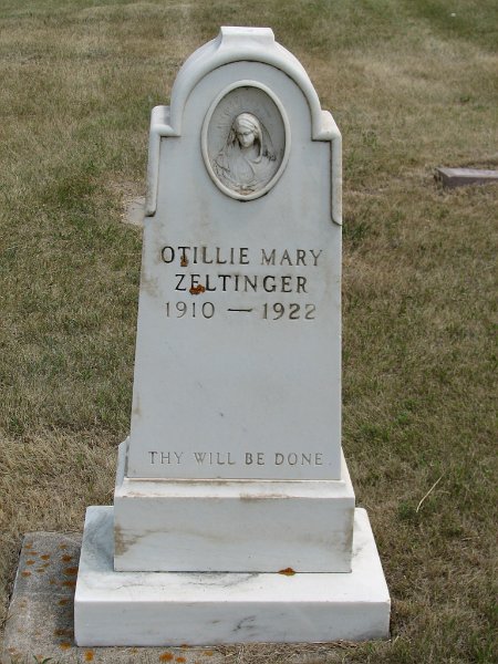 Dave0281.jpg - Saint Charles Cemetery, Tolley, ND 2006