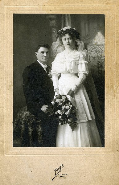 jz_014.jpg - Inscribed on reverse: "From .....(?) Mrs. Ethen For Mr. & Mrs. Zeltinger." Appears to be a brother of Katie (Ethen) Zeltinger with his bride.