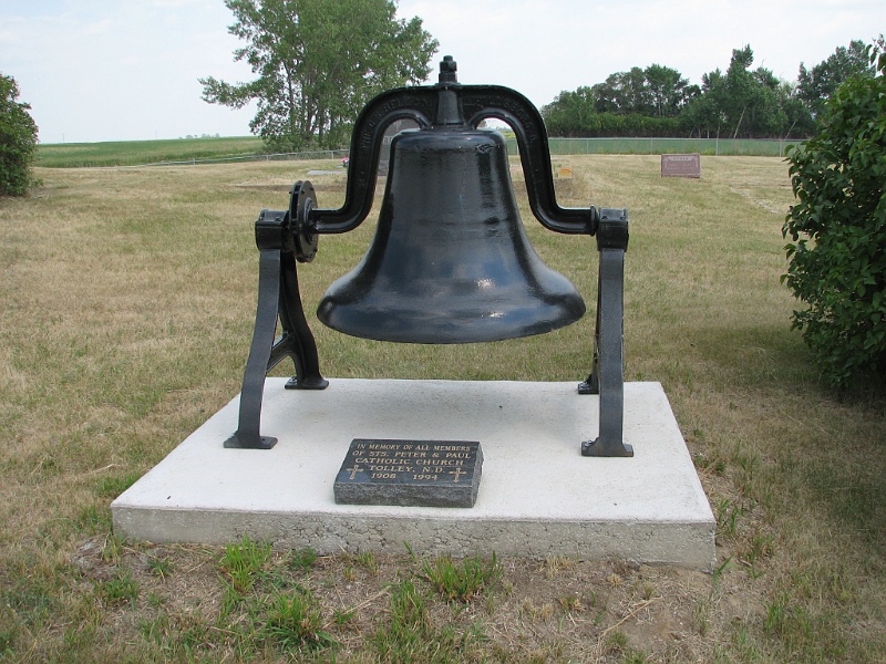 Dave0322.jpg - Saint Charles Cemetery, Tolley, ND 2006