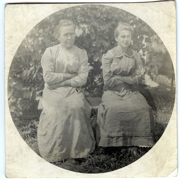 jz_093.jpg - Inscribed on reverse, "my mother & Barney's wife"; the woman on the right is Agnes, wife of Katie (Ethen) Zeltinger's brother, Bernard Ethen. Bernard had a twin brother, John, who became a priest, (Rev. Fabian).