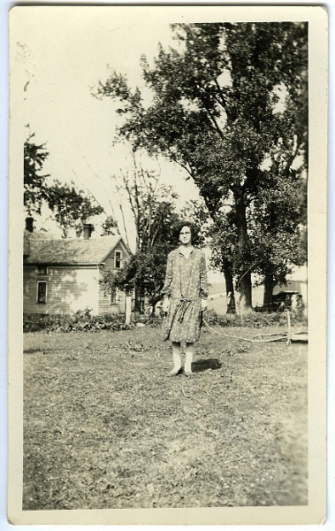 jz_095.jpg - Inscribed on reverse, "Miss Marie Zeltinger / my friend"