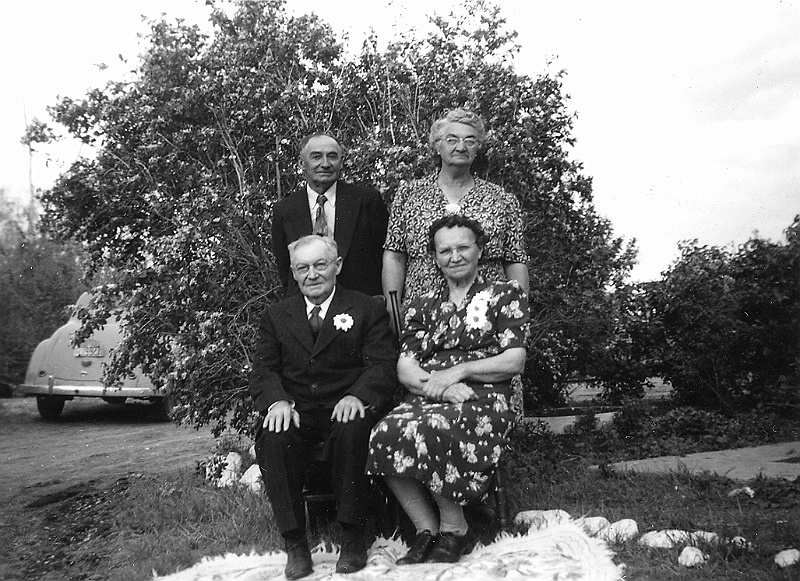 zeltinger051.jpg - 50th wedding anniversary of Ignatius and Katie Zeltinger (seated), June 1, 1946; standing are Ignatius's brother, John, and his wife, Anna (nee Dahinden).